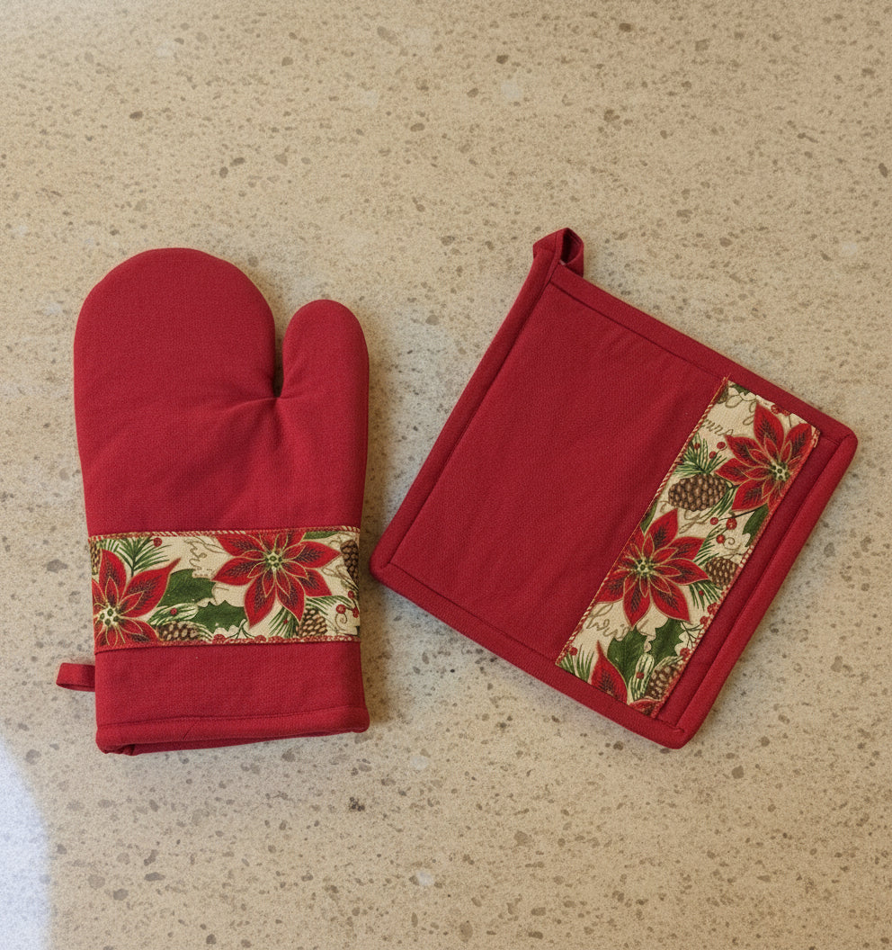 Christmassy Oven Mitts and Pot Holders - SEE OPTIONS