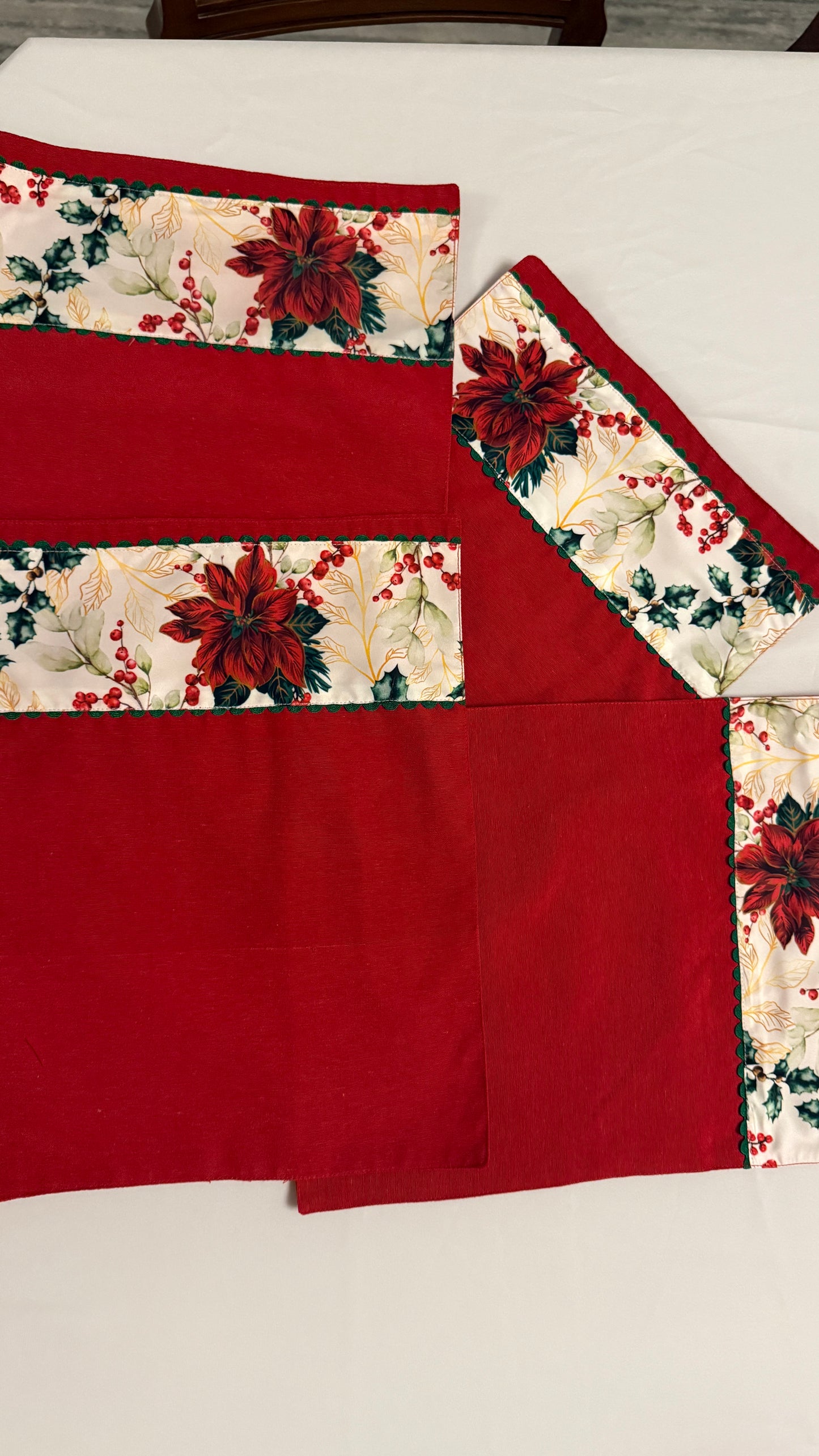 Poinsettia Table mats - available in two colours - Set of 4