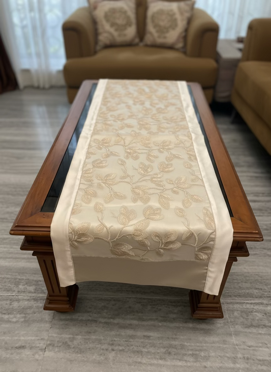 Embroidery on a tissue fabric - Runner