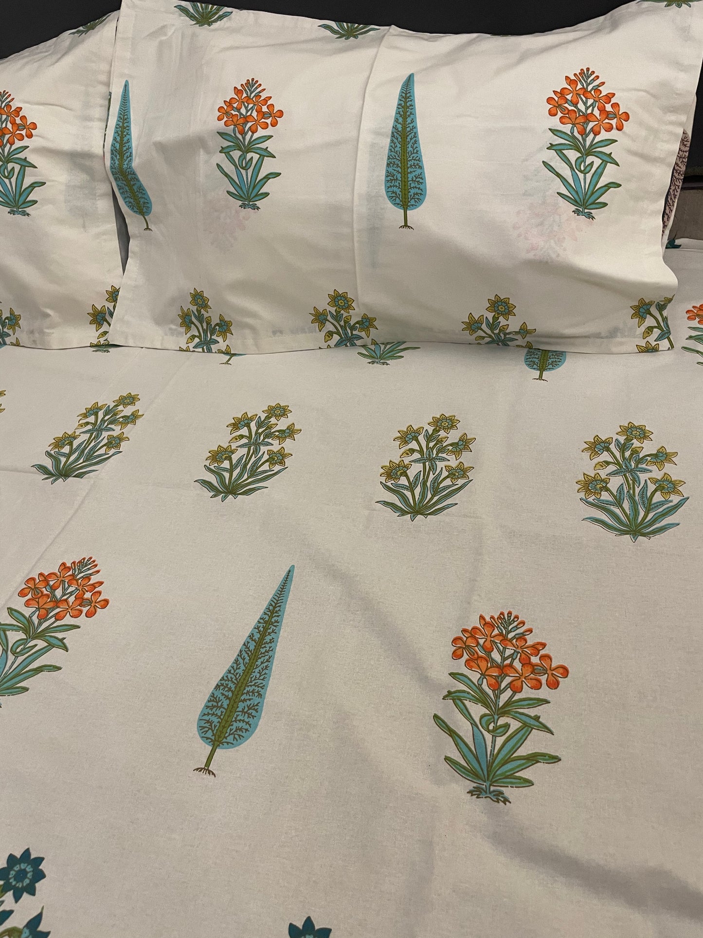 Mughal Garden (Green) Super King size bedsheet and 2 pillow covers