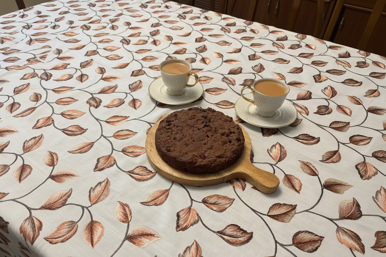 Leaf Embrodered Table Cloth